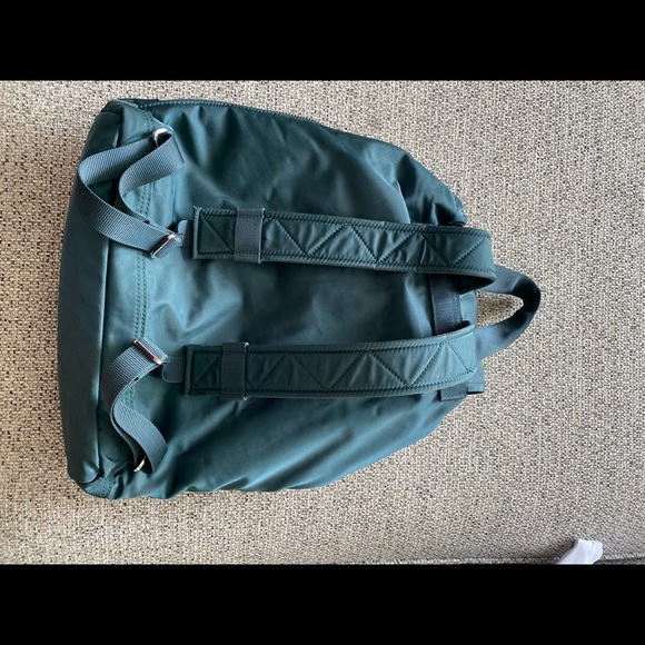 Green lulu lemon back pack - Picture 2 of 2